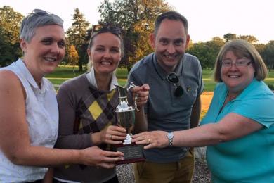 Golf Champions Sara-Jayne Reid, Lynn MacLeay, Maureen Duckworth and Kris Kirk